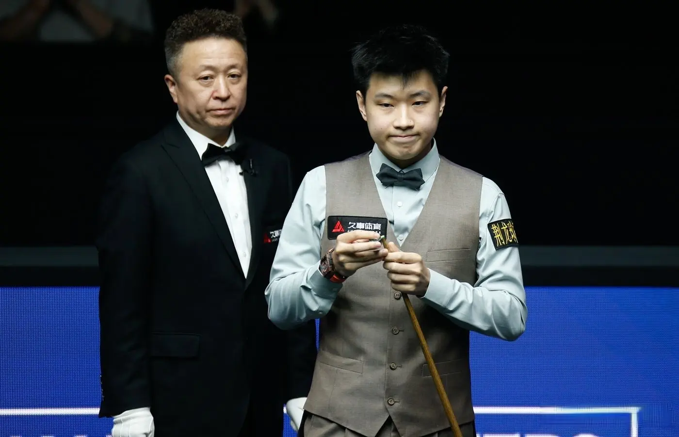 先刷新最年, img