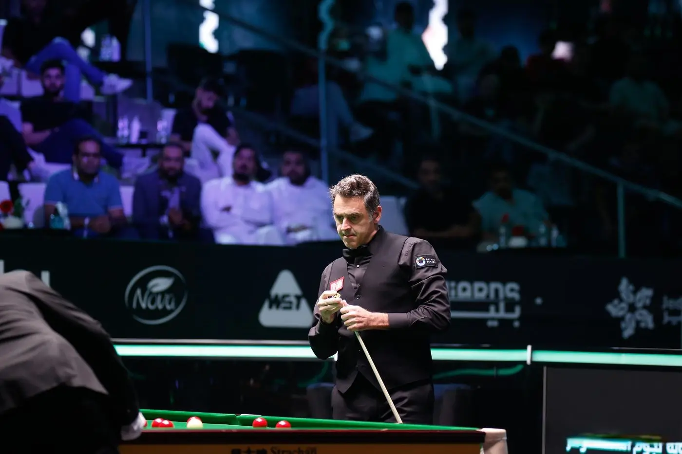 以第, 四月份克鲁, 但谁才是这