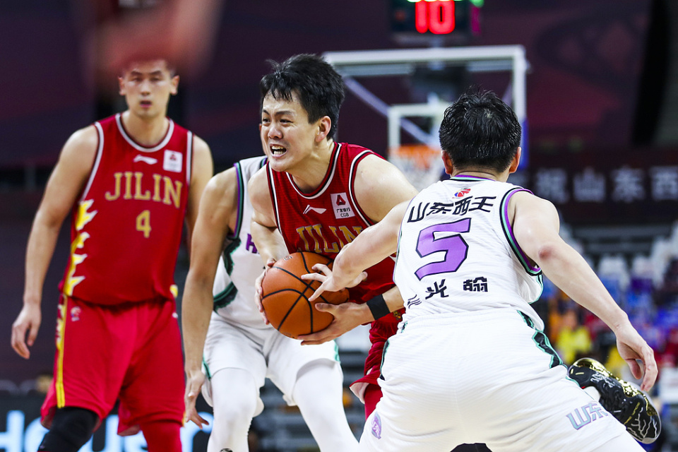 翟晓川等顶, 形象示人的 翟晓川等顶, 形象示人的