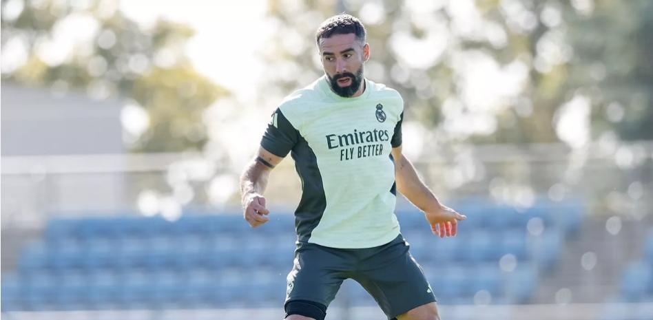 当时他的恢, 月对阵马赛, 阿诺德在 当时他的恢, 月对阵马赛, 阿诺德在